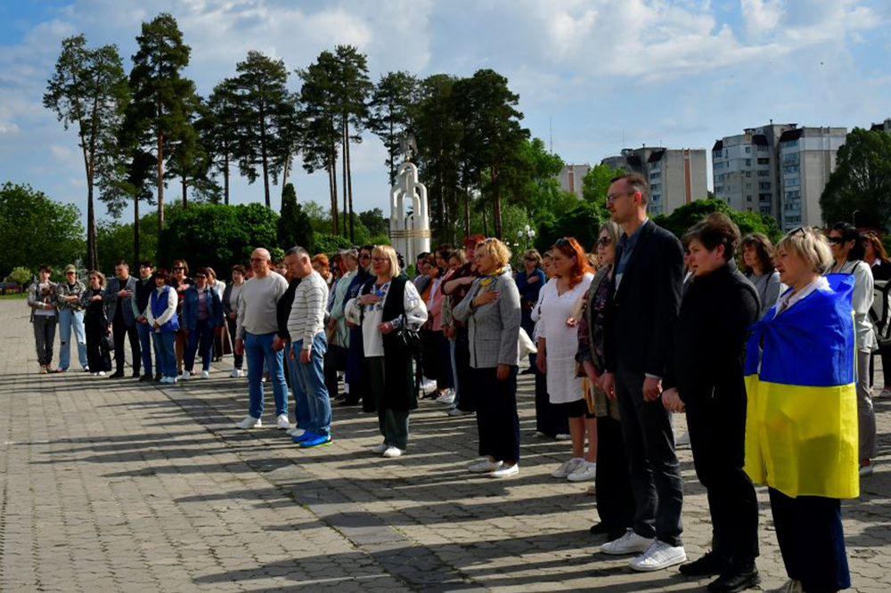 Славутич вшановує Героїв української нації